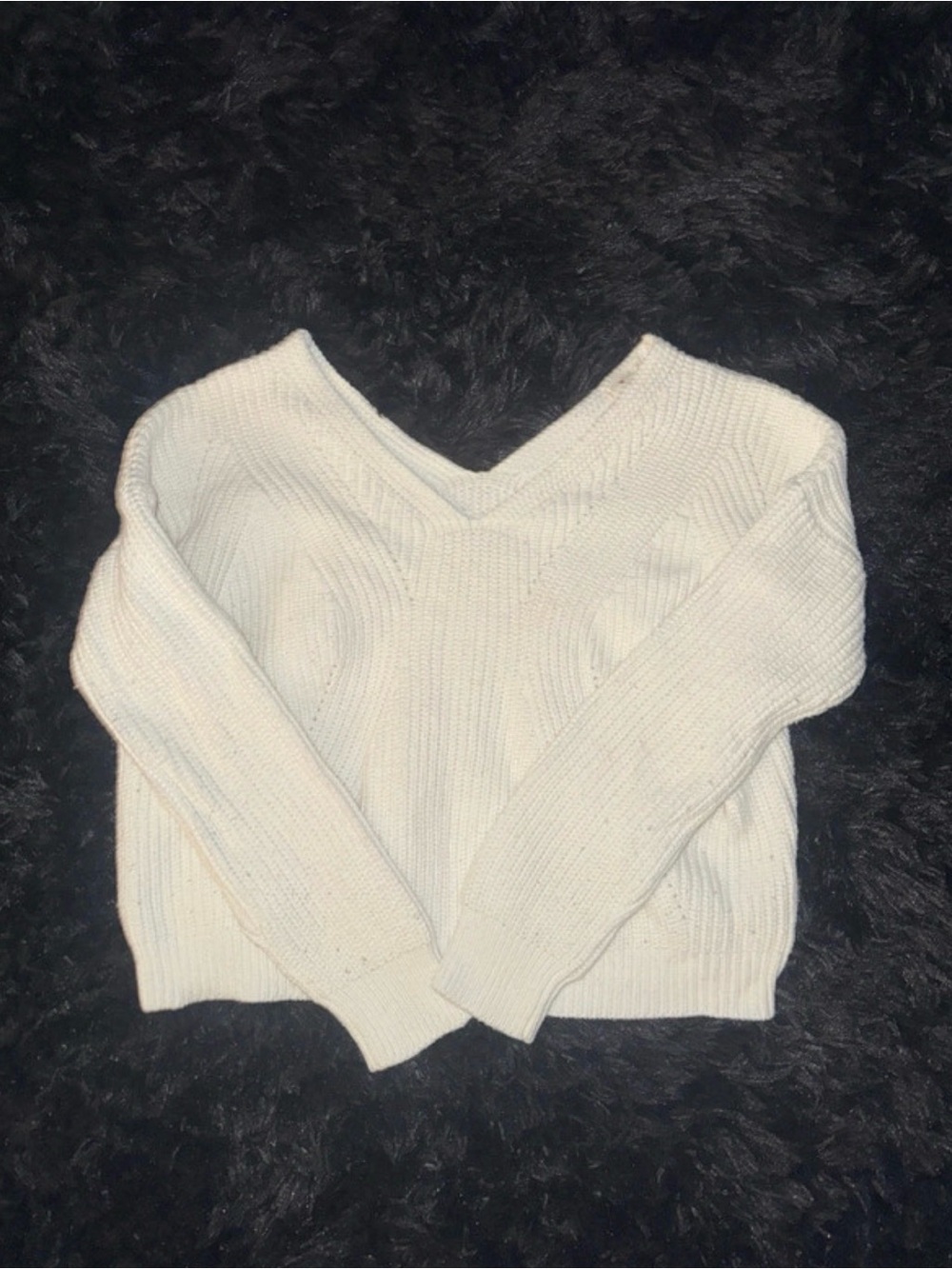 Women’s Cream V-Neck Cable Knit Sweater